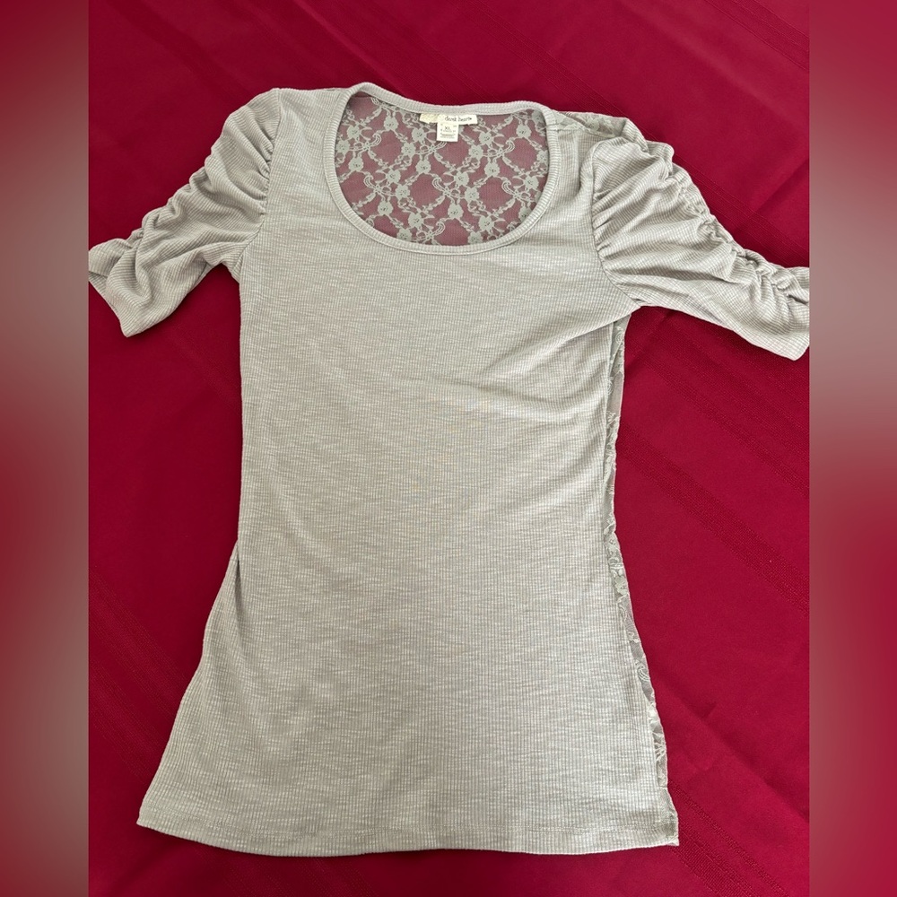 Derek Heart- Back-Laced Beige( light tan )Shirt- Size-XL-Ladies Good condition.